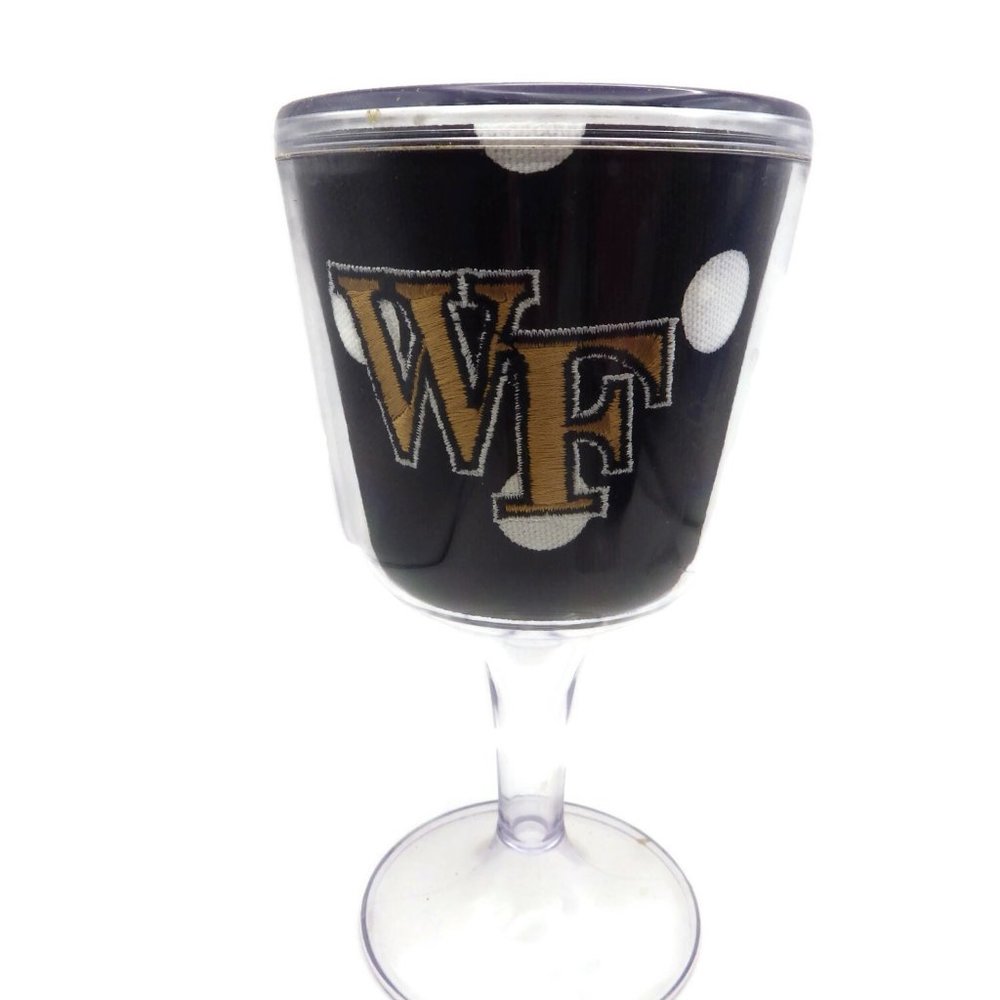 Wake Forest University/ Mee Too Wine Glass/Acrylic